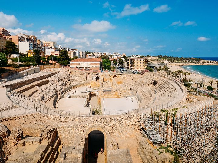 Roman amphitheater