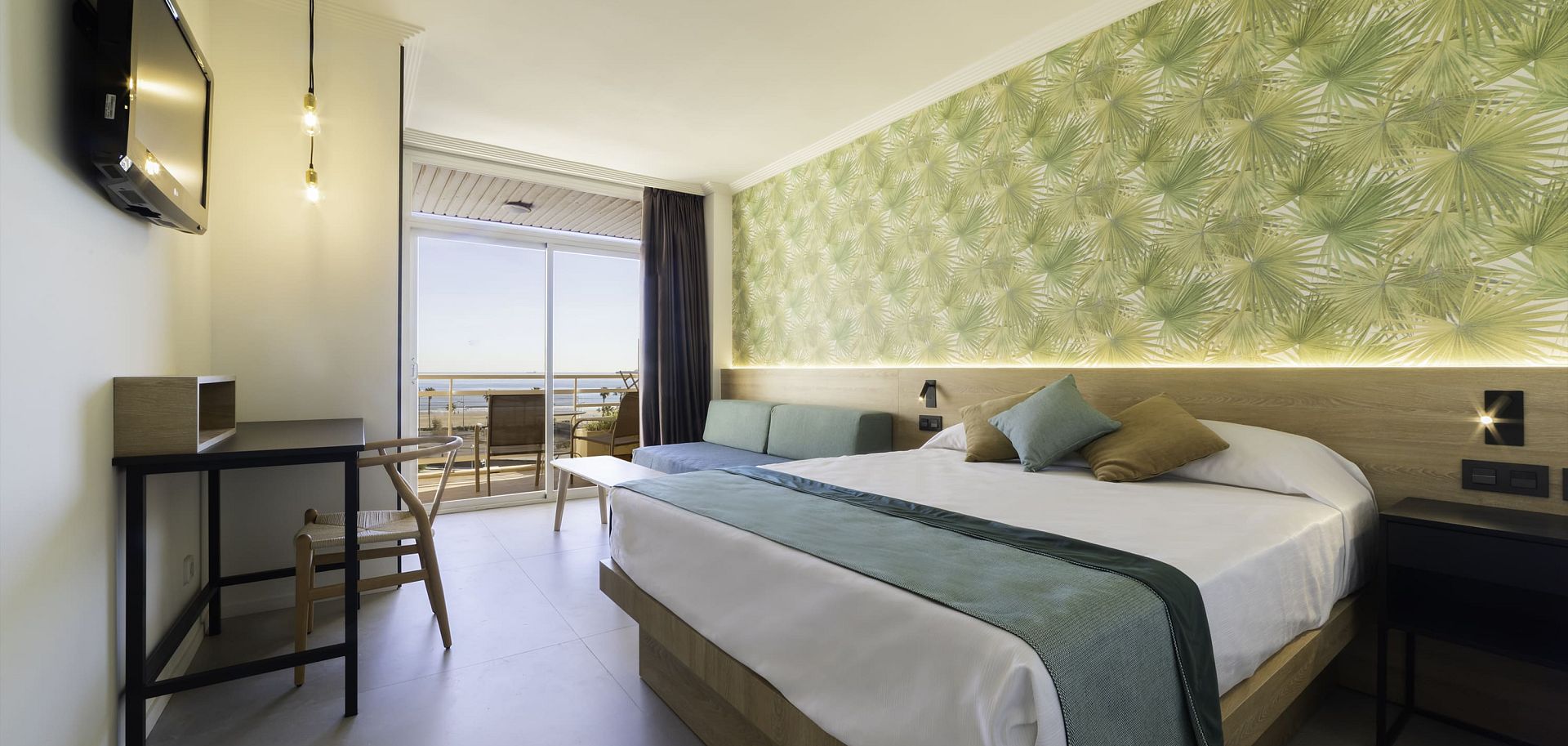Discover your perfect place to relax in La Pineda