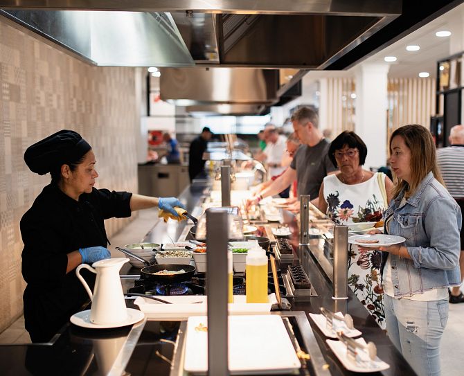 Show cooking