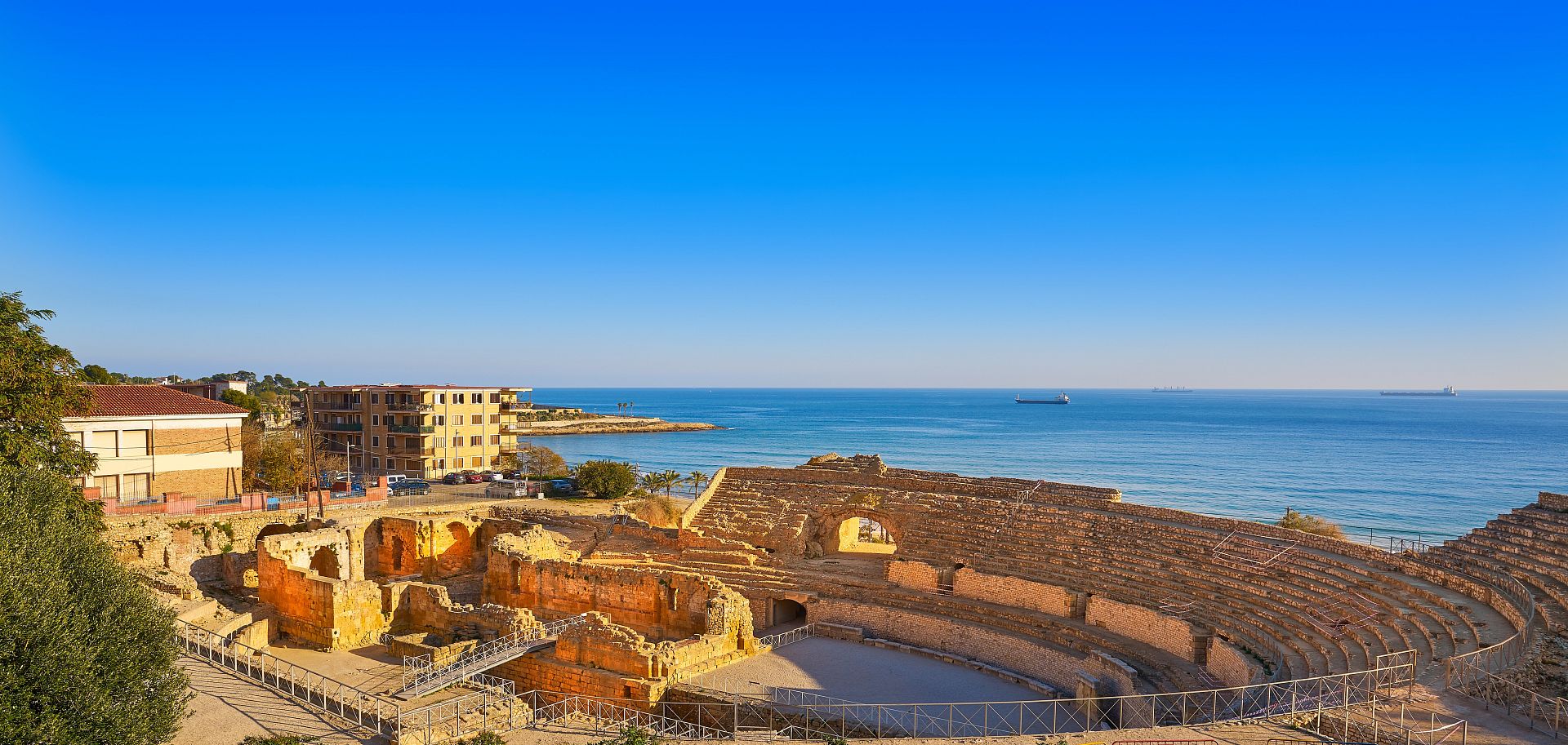 Tarragona, living history by the Mediterranean