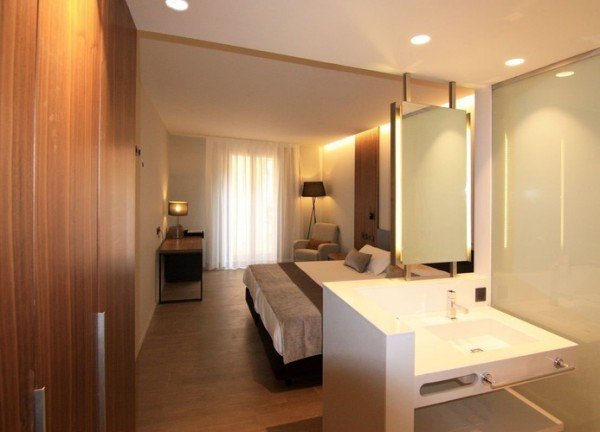 CHAMBRE SUPÉRIEURE