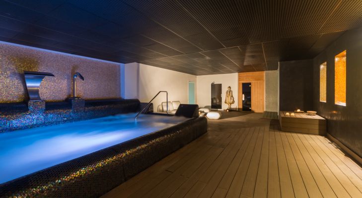 https://www.palaspineda.com/resources/img/imgTxt/hotel-palas-pineda-hotel-hotel-inferior-1_1_8_18.jpg